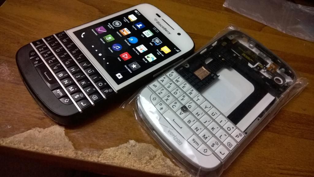 Blackberry q10 hàng chất fullbox gia re , bao test a-z