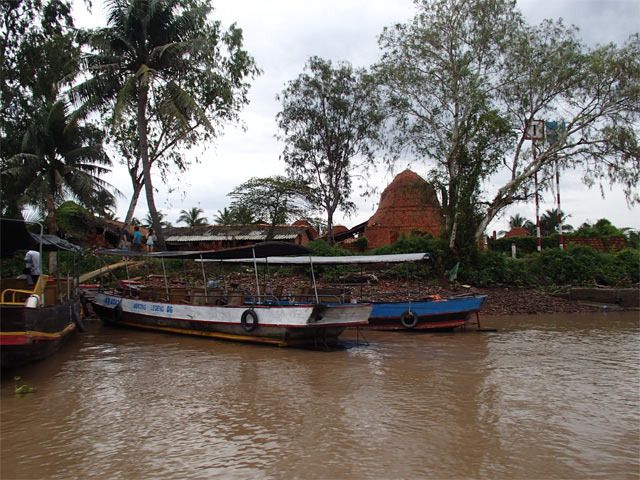 Vietnam, Camboya y Malasia, un viaje con final apoteósico - Blogs de Asia Sudeste - Delta del Mekong - Hué (6)