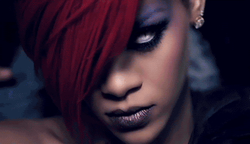 Rihanna-WHOSTHATCHICKNEGHTVERSION07.gif