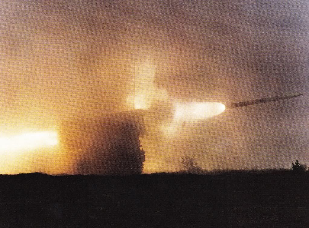ArtillerieBergenHohne109batterijVeldartilleriemei1990.jpg