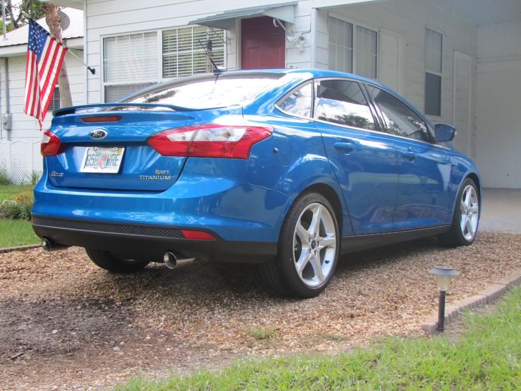 2012 Ford focus hatchback dual exhaust #2